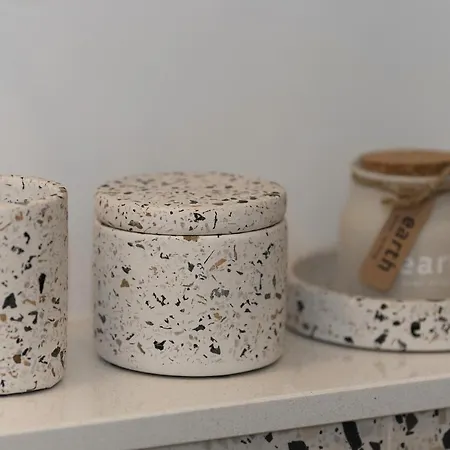 Appartamento Bianco, Near Beach, Free Parking, Wi-fi