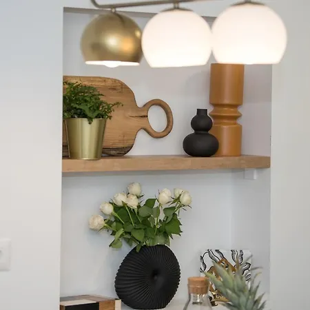 Appartamento Bianco, Near Beach, Free Parking, Wi-fi *