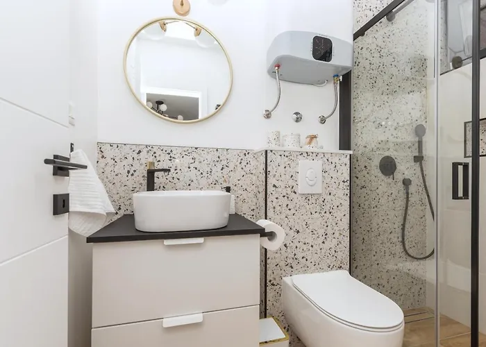 Appartamento Bianco, Near Beach, Free Parking, Wi-fi