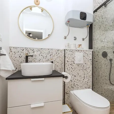 Apartament Bianco, Near Beach, Free Parking, Wi-fi